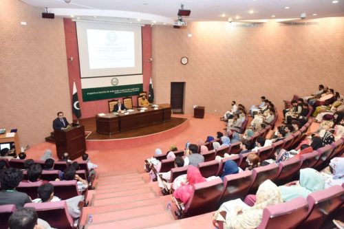 Seminar n ParliamentaryProcesses Scrutiny for -BalochistanYouth Delegation 06